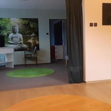 Budha Apartma Jirikov  외부 사진
