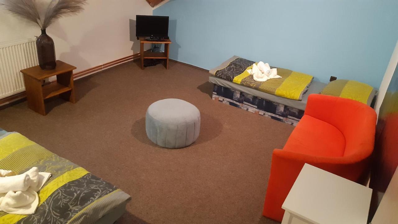 Budha Apartma Jirikov  외부 사진